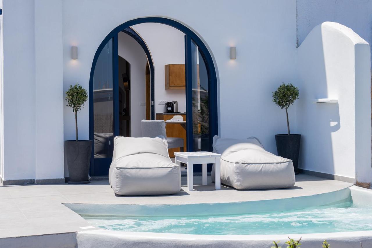Amera Suites Fira  Exterior photo