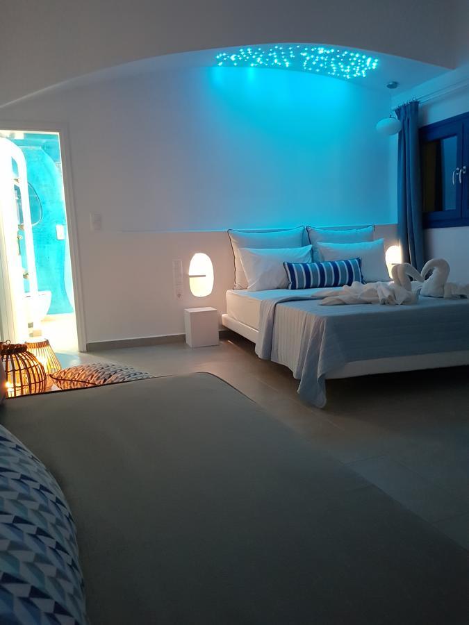 Amera Suites Fira  Exterior photo